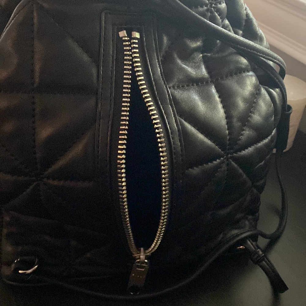 Drawstring soft leather backpack purse - Picture 9 of 9